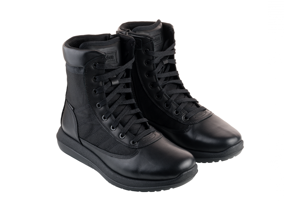 Isone M black